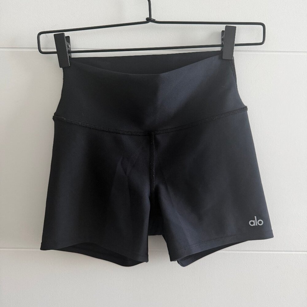 AloYoga High Waist Short, Black, size S